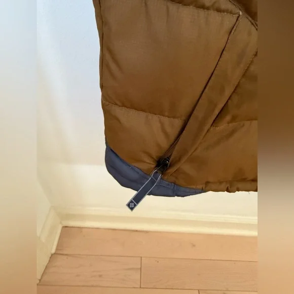 Columbia Men’s Down Vest  • L • Camel & Grey - Picture 5 of 9